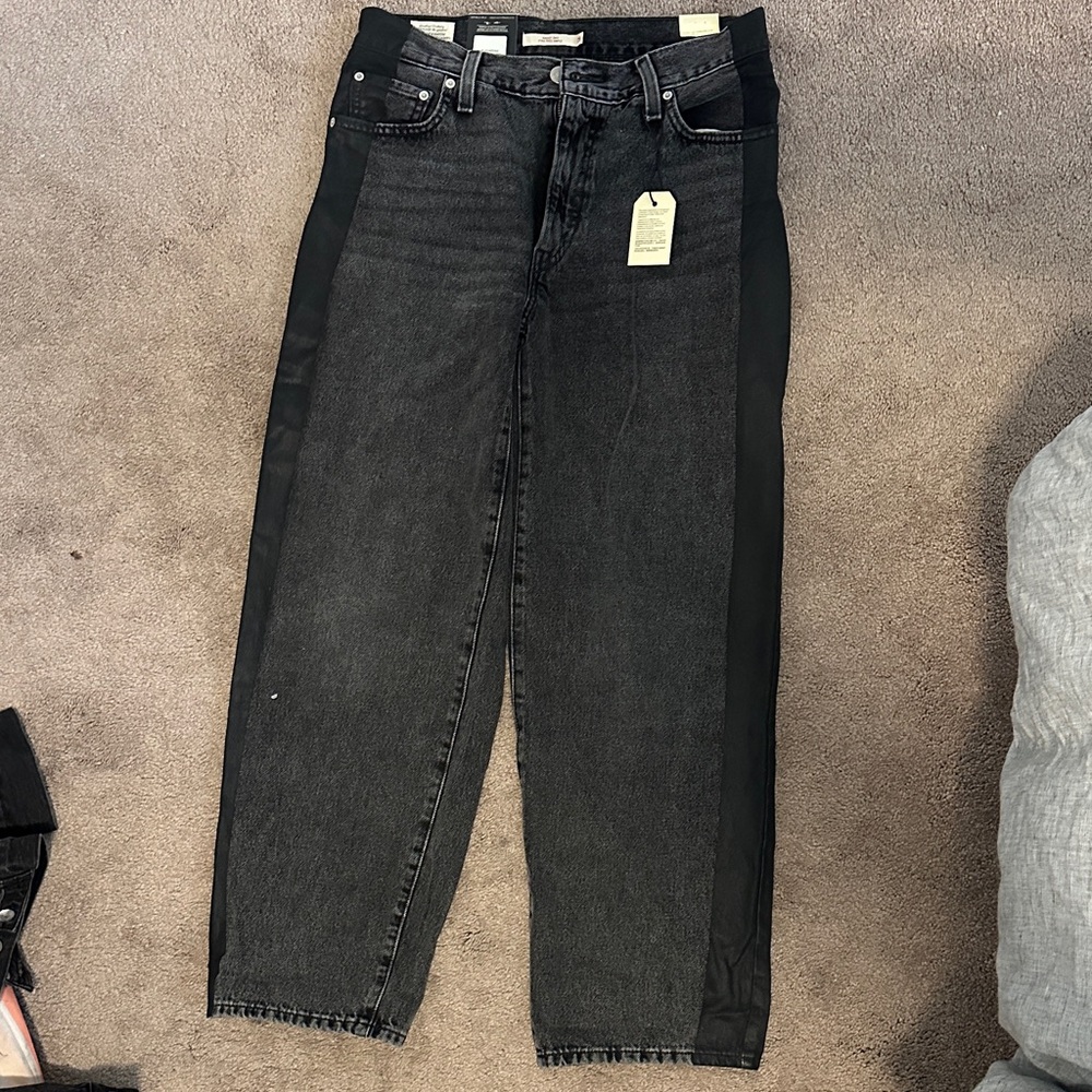 Levi’s Baggy Dad Jeans